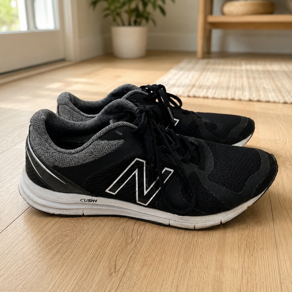 New Balance 635v2 Womens Running Shoes Black Silver White W635CB2 Size 7.5